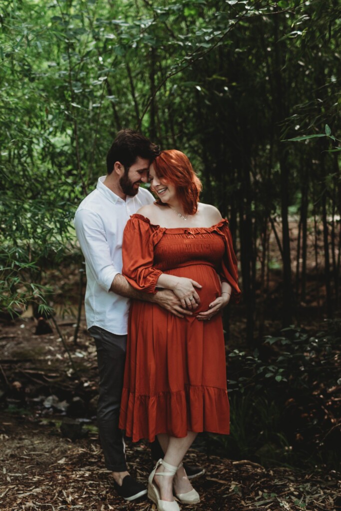 What to wear for maternity photos. Brooke Grogan Photography.
